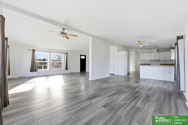 9307 Clubhouse Circle, Plattsmouth, NE 68048
