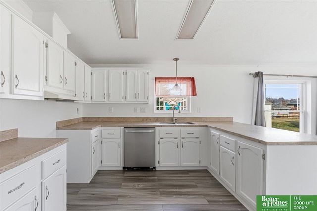 9307 Clubhouse Circle, Plattsmouth, NE 68048