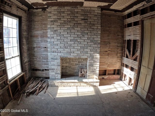 11 Glen Avenue 2, Troy, NY 12180
