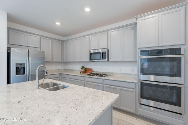 7895 S Bonanza Park Drive, Tucson, AZ 85747