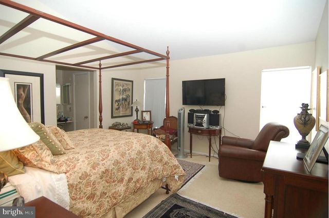 123 LAZY HOLLOW DR, Gaithersburg, MD 20878