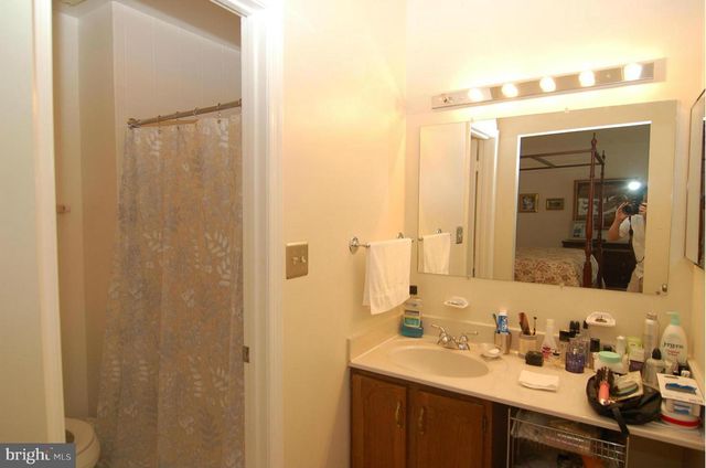 123 LAZY HOLLOW DR, Gaithersburg, MD 20878