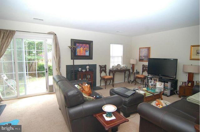 123 LAZY HOLLOW DR, Gaithersburg, MD 20878
