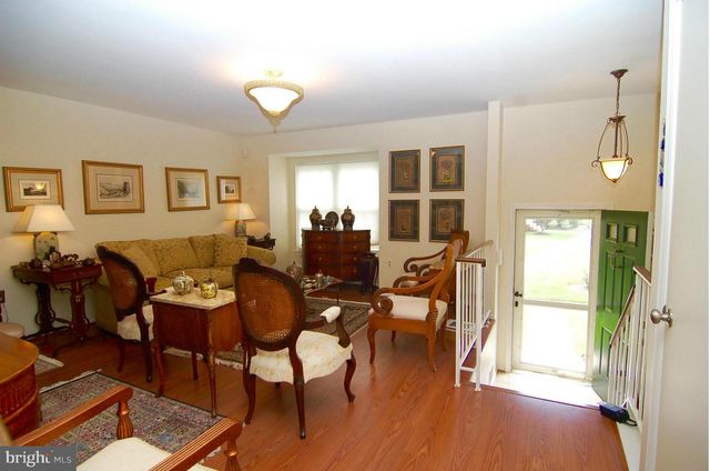 123 LAZY HOLLOW DR, Gaithersburg, MD 20878