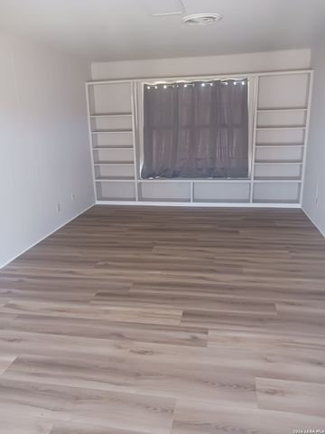 2019 westvale, San Antonio, TX 78227