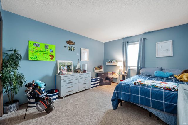 4104 W Kings Row Street, Muncie, IN 47304