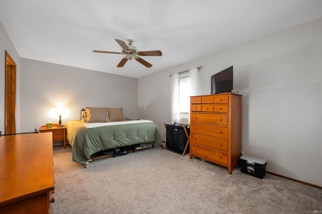 4104 W Kings Row Street, Muncie, IN 47304