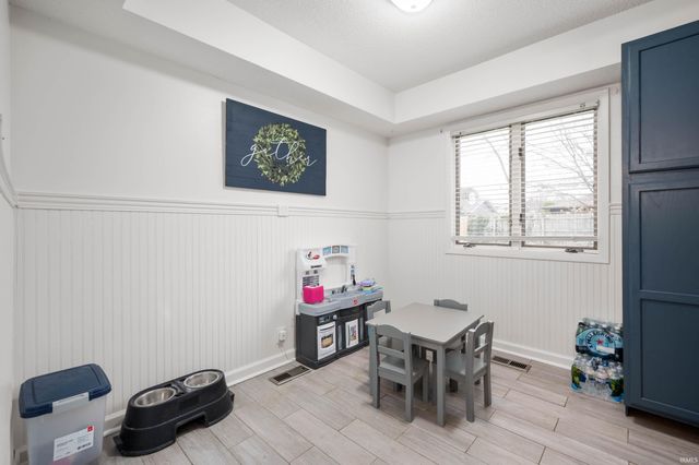 4104 W Kings Row Street, Muncie, IN 47304