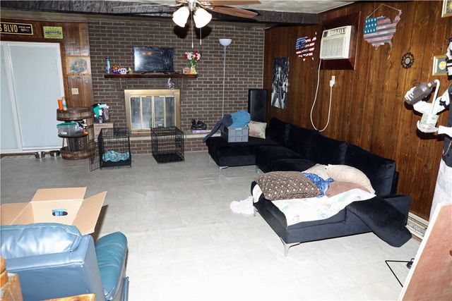 5 Moyer Avenue, Scottdale, PA 15683