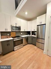136 CHESTNUT ST #3F, Philadelphia, PA 19106