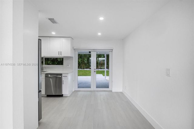 5814 Atlanta St, Hollywood, FL 33021