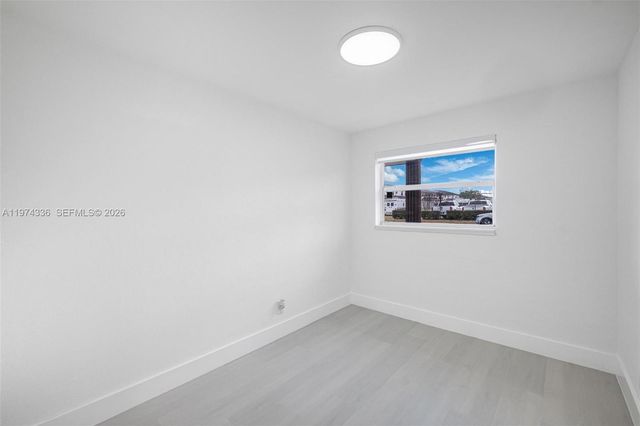 5814 Atlanta St, Hollywood, FL 33021