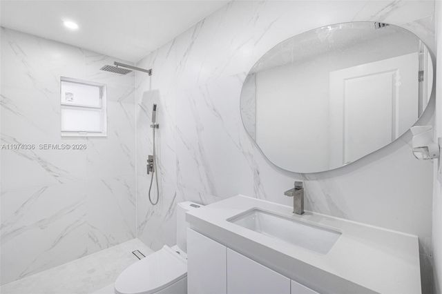 5814 Atlanta St, Hollywood, FL 33021