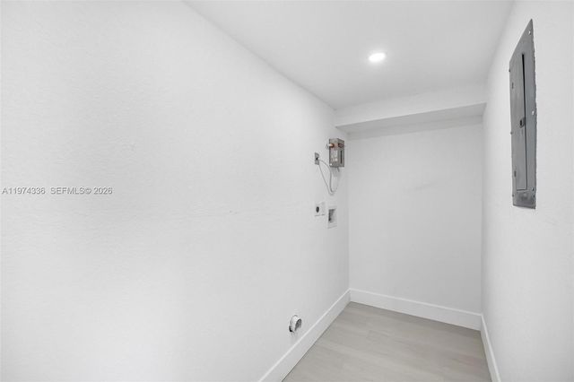 5814 Atlanta St, Hollywood, FL 33021