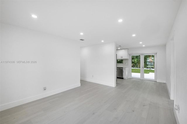 5814 Atlanta St, Hollywood, FL 33021