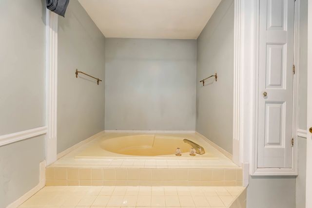 17956 Sacramento Avenue, Homewood, IL 60430