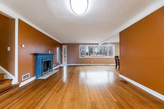 17956 Sacramento Avenue, Homewood, IL 60430