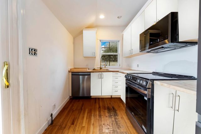 17956 Sacramento Avenue, Homewood, IL 60430