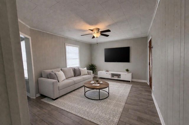 1305 Jackson Avenue, Pasadena, TX 77506