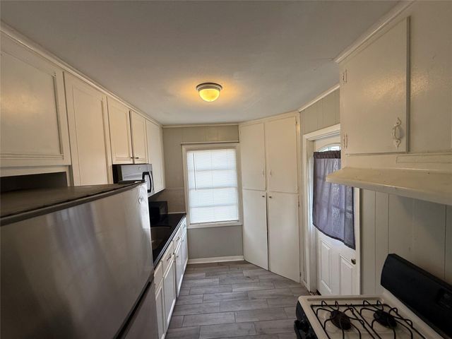 1305 Jackson Avenue, Pasadena, TX 77506