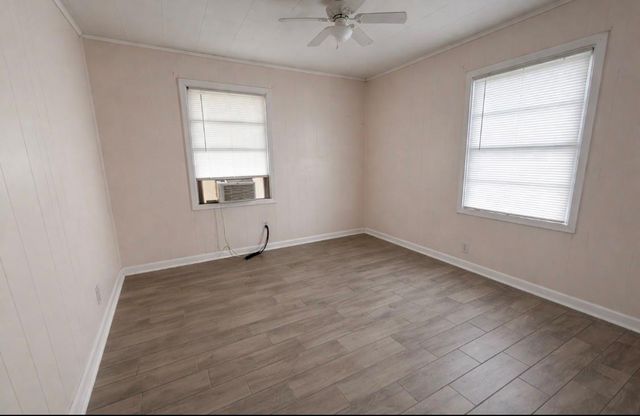 1305 Jackson Avenue, Pasadena, TX 77506