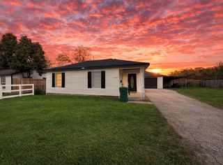 1305 Jackson Avenue, Pasadena, TX 77506