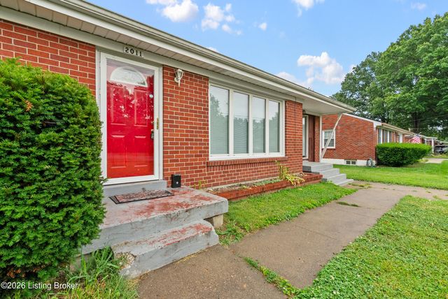 2011 Nocturne Dr, Louisville, KY 40272