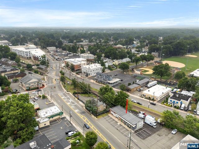 111 Kinderkamack Road, Emerson, NJ 07630