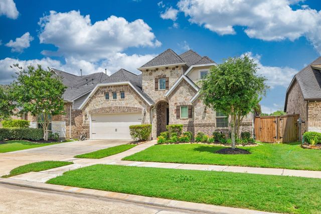 5958 Arcola Meadow Court, Houston, TX 77059