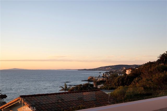 52 N Portola, Laguna Beach, CA 92651