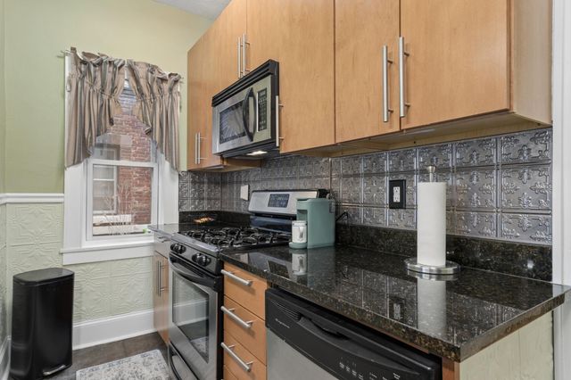 2881 Irving Avenue S 102, Minneapolis, MN 55408