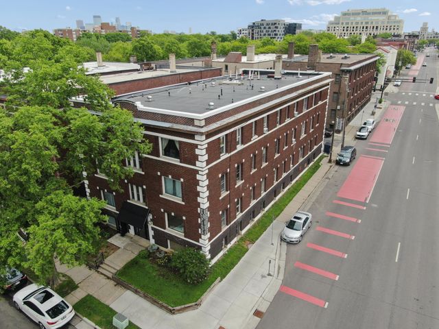 2881 Irving Avenue S 102, Minneapolis, MN 55408
