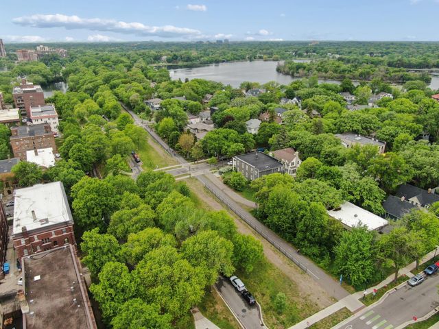 2881 Irving Avenue S 102, Minneapolis, MN 55408