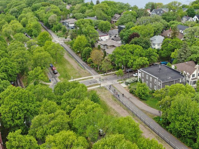 2881 Irving Avenue S 102, Minneapolis, MN 55408