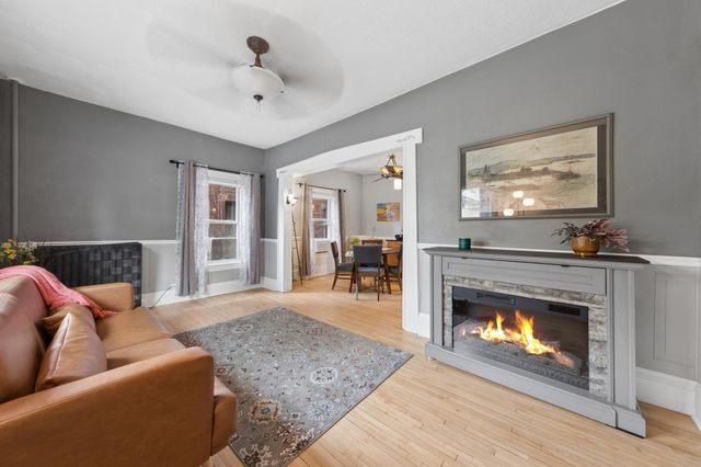 2881 Irving Avenue S 102, Minneapolis, MN 55408