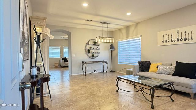 3632 S LOBACK Lane, Gilbert, AZ 85297