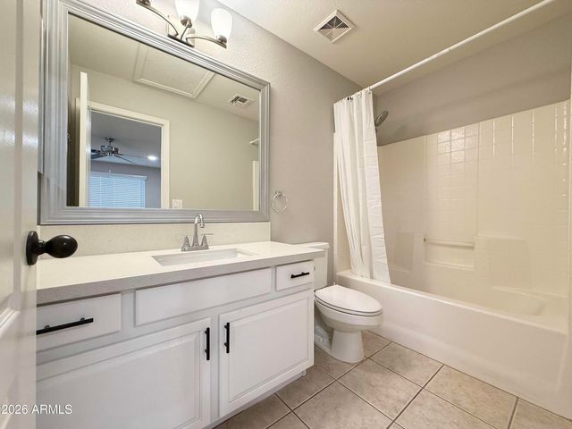 3632 S LOBACK Lane, Gilbert, AZ 85297