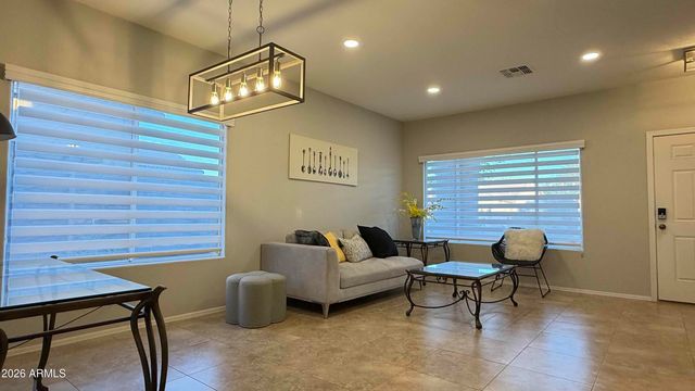 3632 S LOBACK Lane, Gilbert, AZ 85297