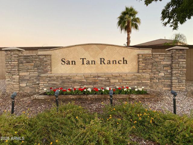 3632 S LOBACK Lane, Gilbert, AZ 85297