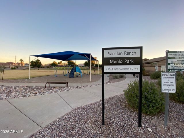 3632 S LOBACK Lane, Gilbert, AZ 85297