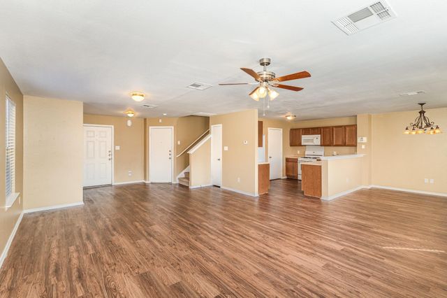 168 Jack Rabbit LN, Buda, TX 78610