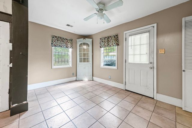 1035 TANGLEWOOD ST, Memphis, TN 38104