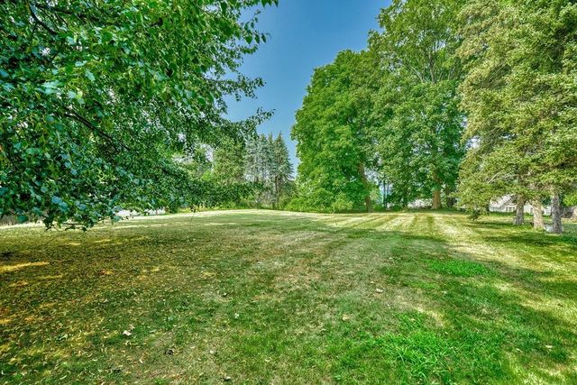 530 Lake Road, Webster, NY 14580