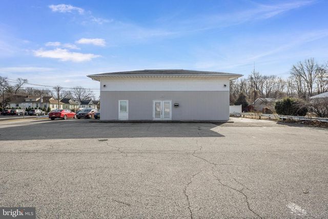 901 CROWN POINT RD, Westville, NJ 08093