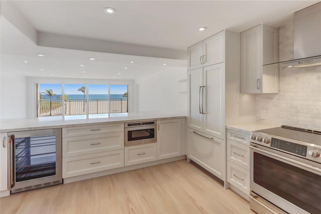 1710 S Ocean Lane 202, Fort Lauderdale, FL 33316