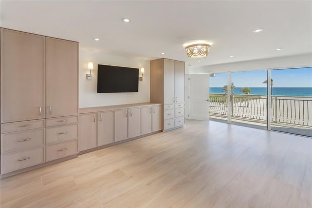 1710 S Ocean Lane 202, Fort Lauderdale, FL 33316