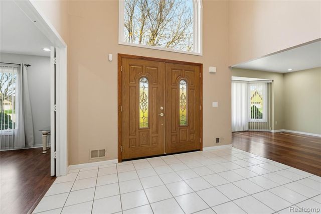 41116 Ginger Court, Sterling Heights, MI 48314