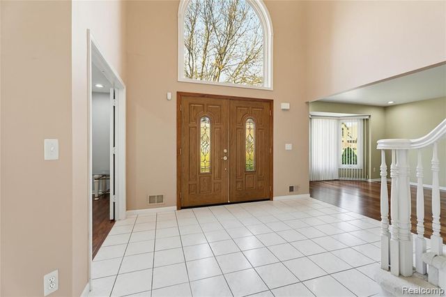 41116 Ginger Court, Sterling Heights, MI 48314