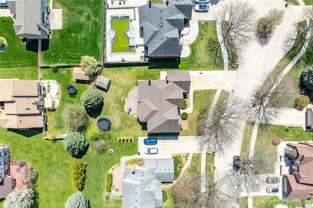 41116 Ginger Court, Sterling Heights, MI 48314