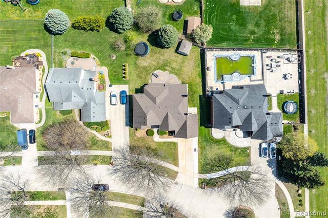 41116 Ginger Court, Sterling Heights, MI 48314